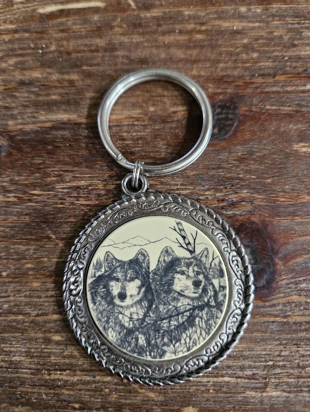 Vintage Barlow Silver-Tone Wolf Pair Keychain - Cream Accent